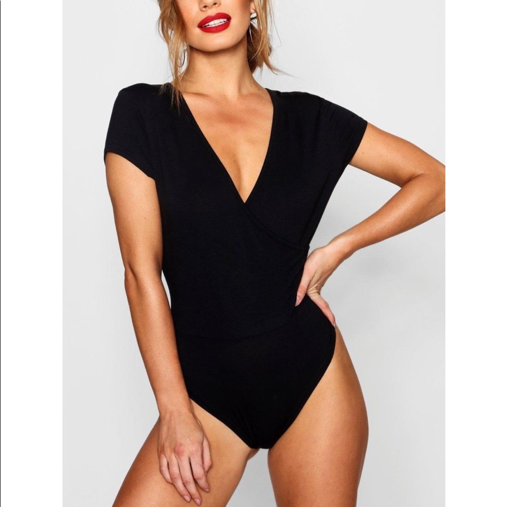 Boohoo petite basic wrap Victors bodysuit